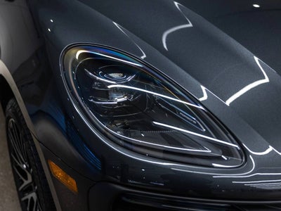 2026 Porsche Macan Macan