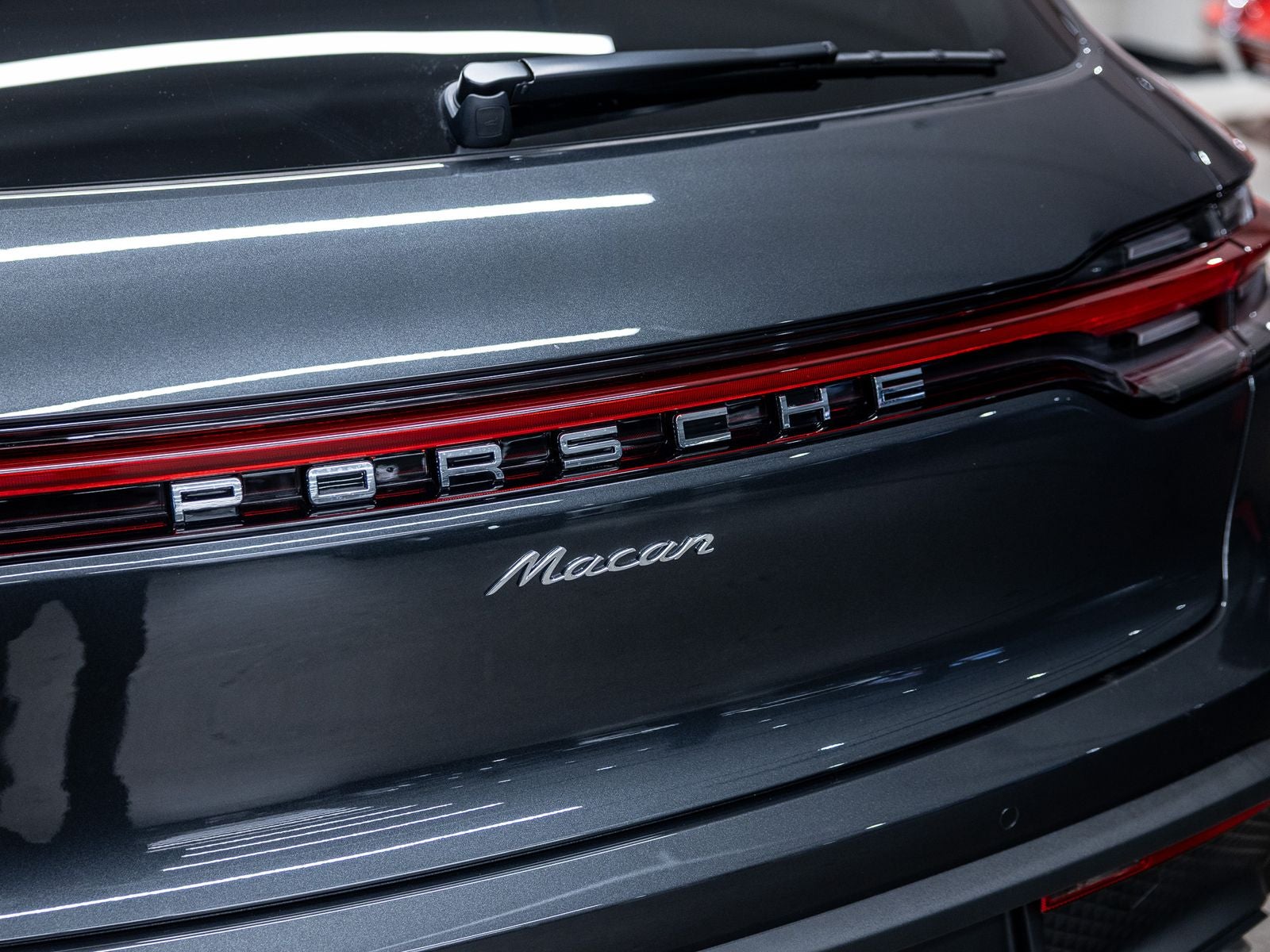 2026 Porsche Macan Base