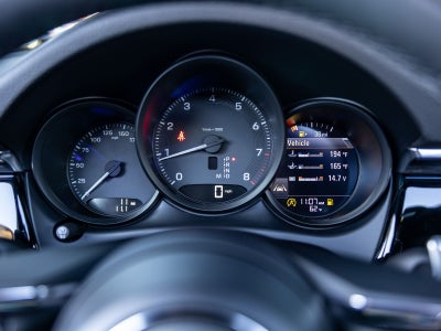 2026 Porsche Macan Base