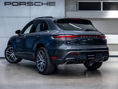2026 Porsche Macan Base
