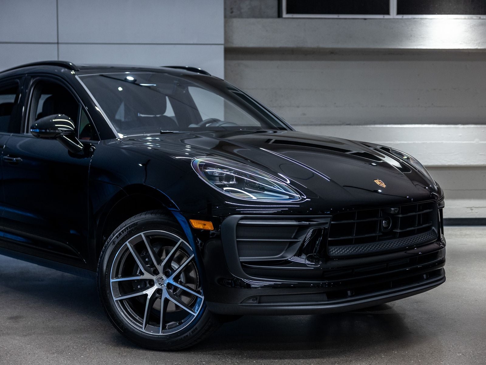 2026 Porsche Macan Base