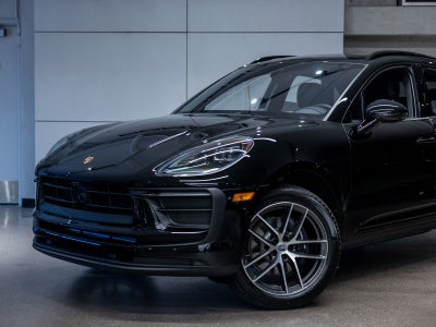 2026 Porsche Macan Base
