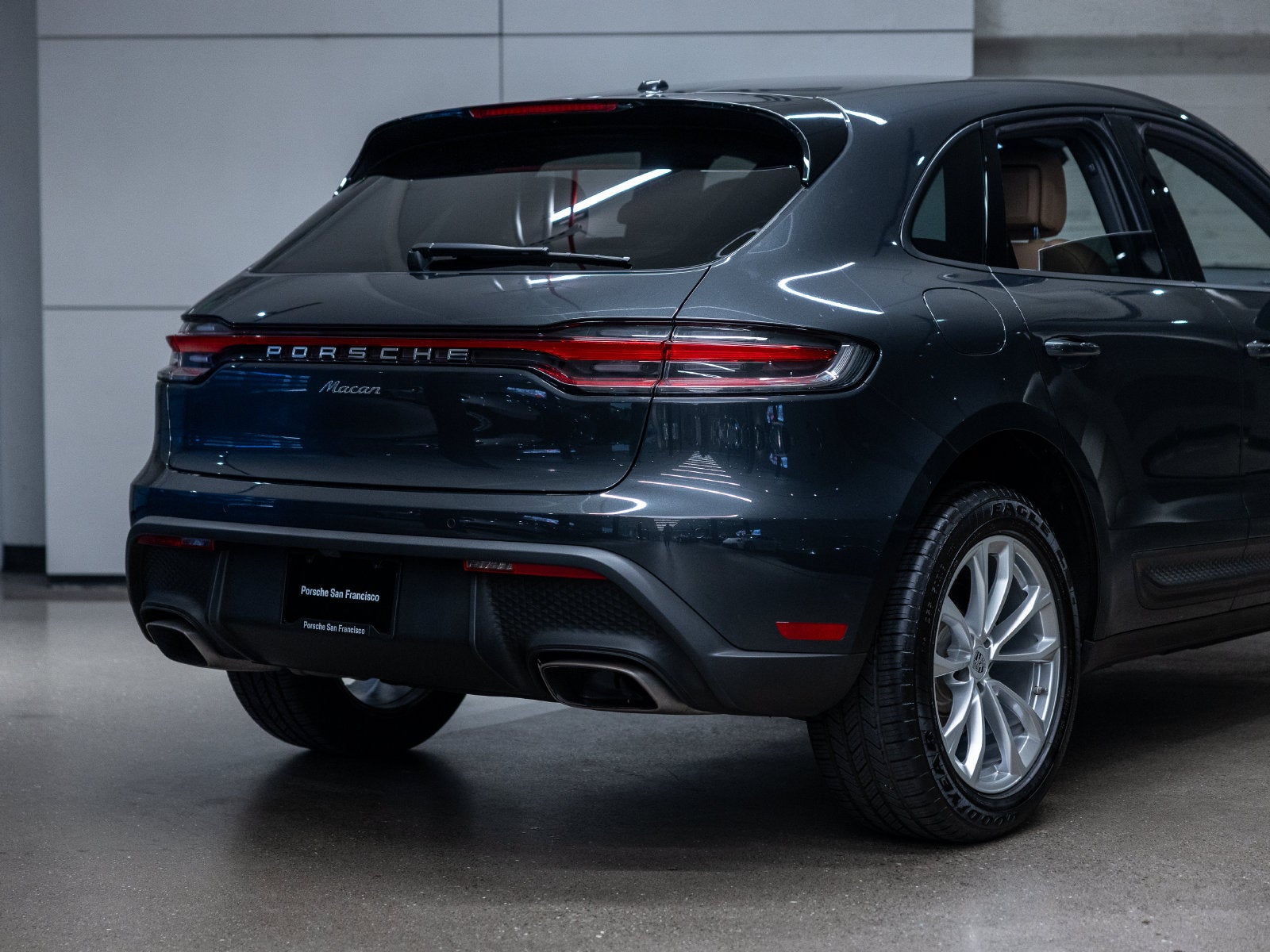 2023 Porsche Macan Macan