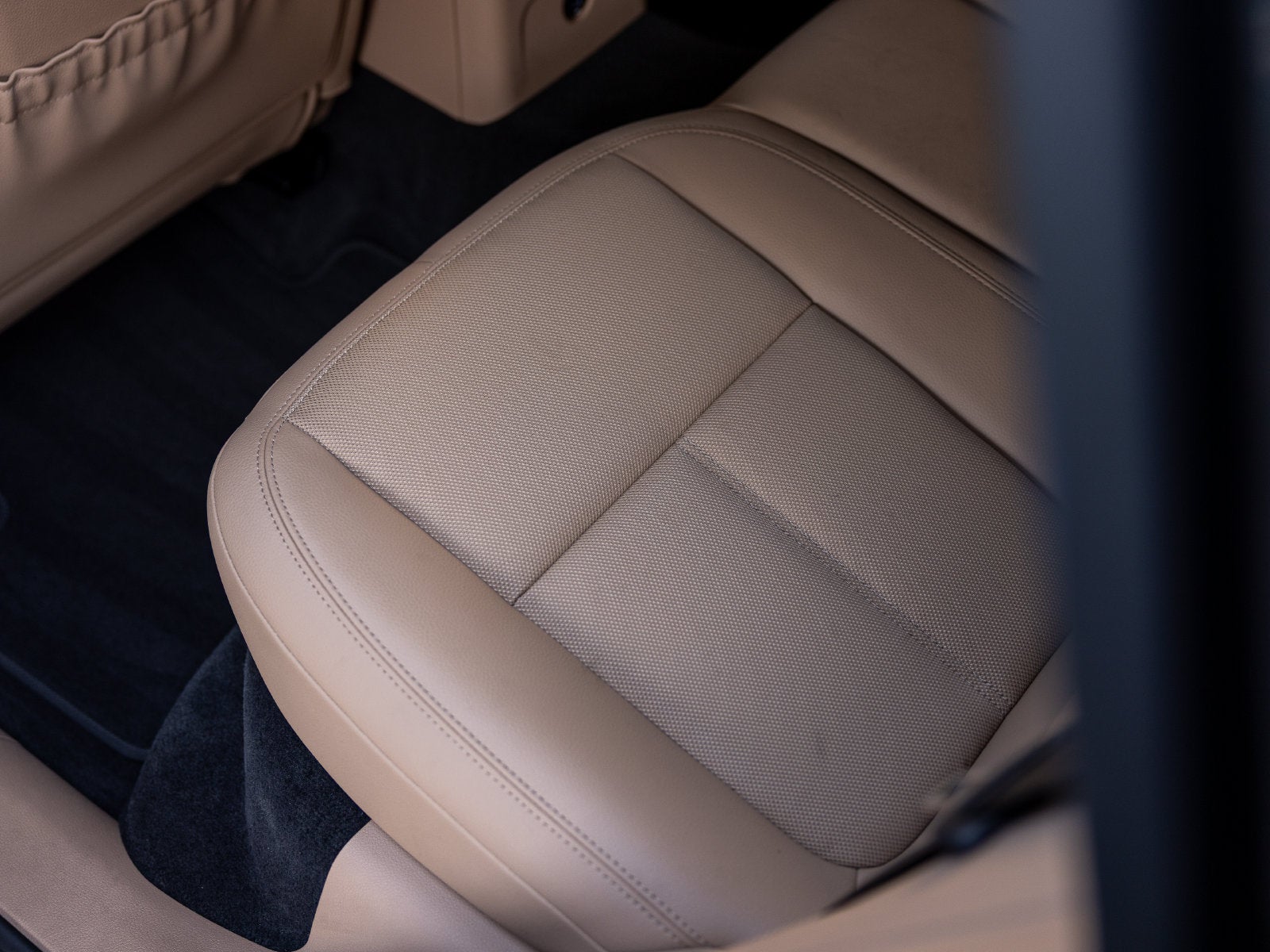 2023 Porsche Macan Macan