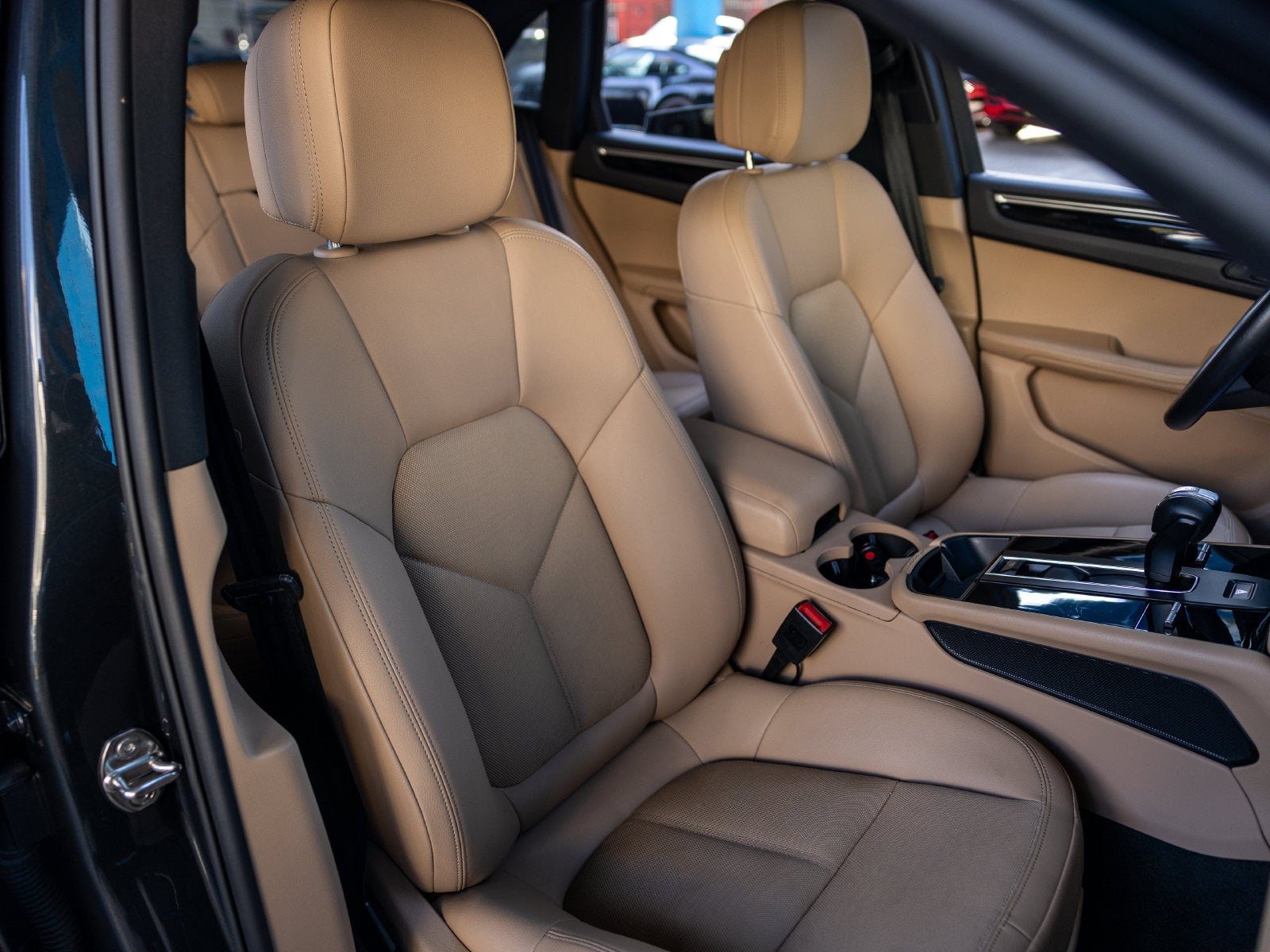 2023 Porsche Macan Macan