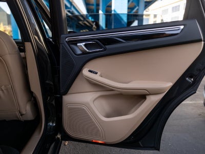 2023 Porsche Macan Macan