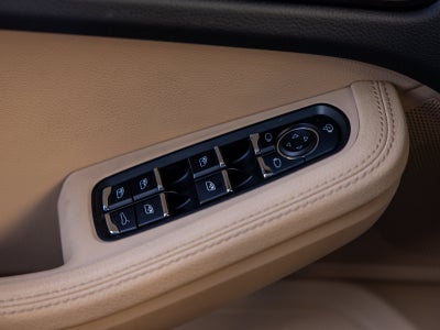 2023 Porsche Macan Macan