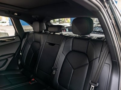 2025 Porsche Macan Macan