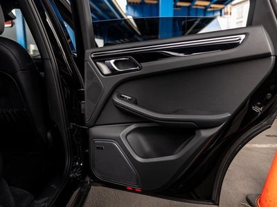 2025 Porsche Macan Macan