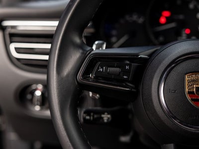 2025 Porsche Macan Macan