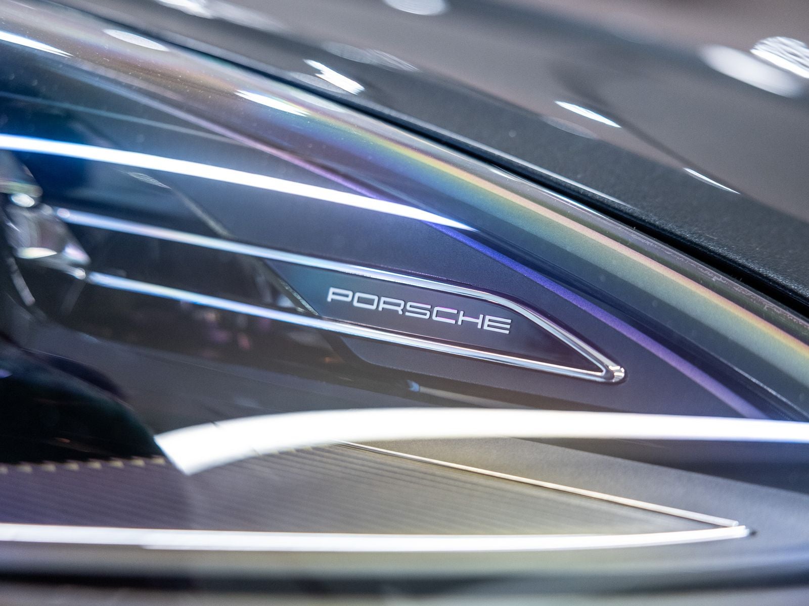 2026 Porsche Macan Base