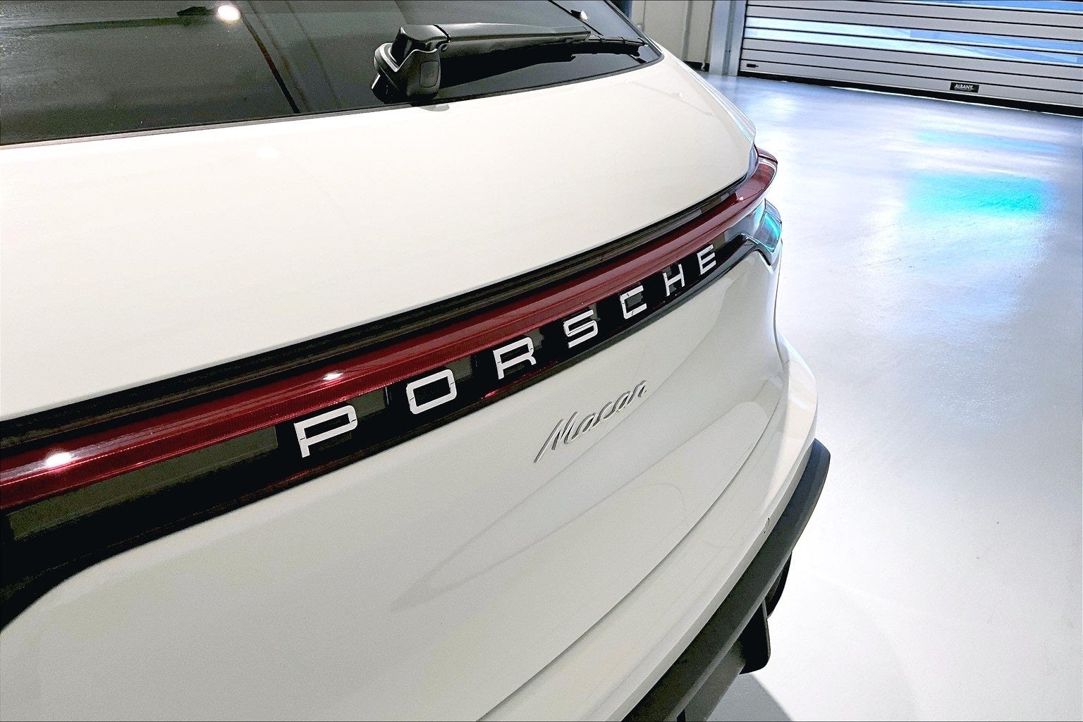 2023 Porsche Macan Macan