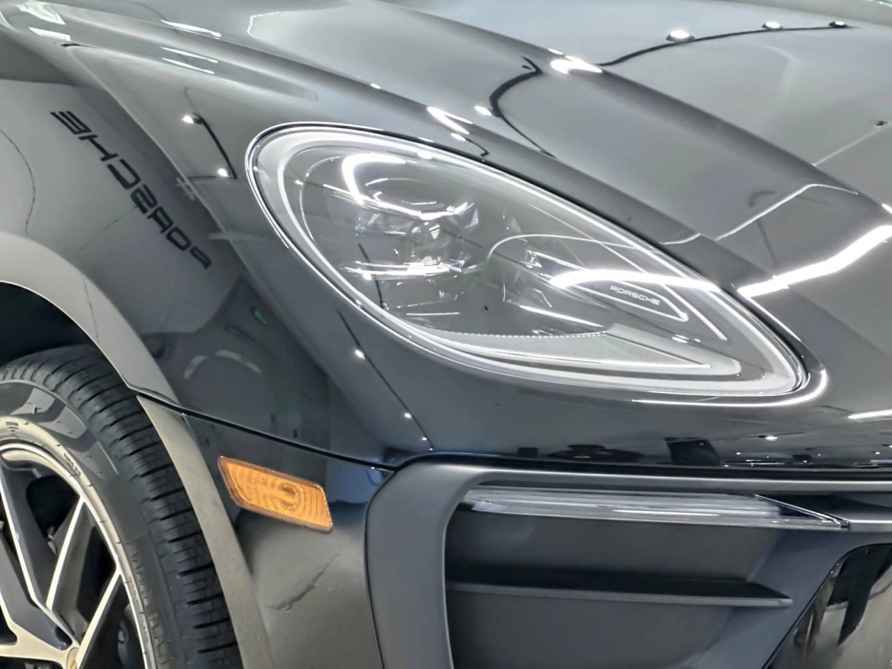 2025 Porsche Macan Macan