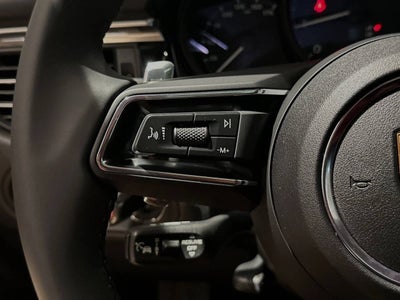 2025 Porsche Macan Macan