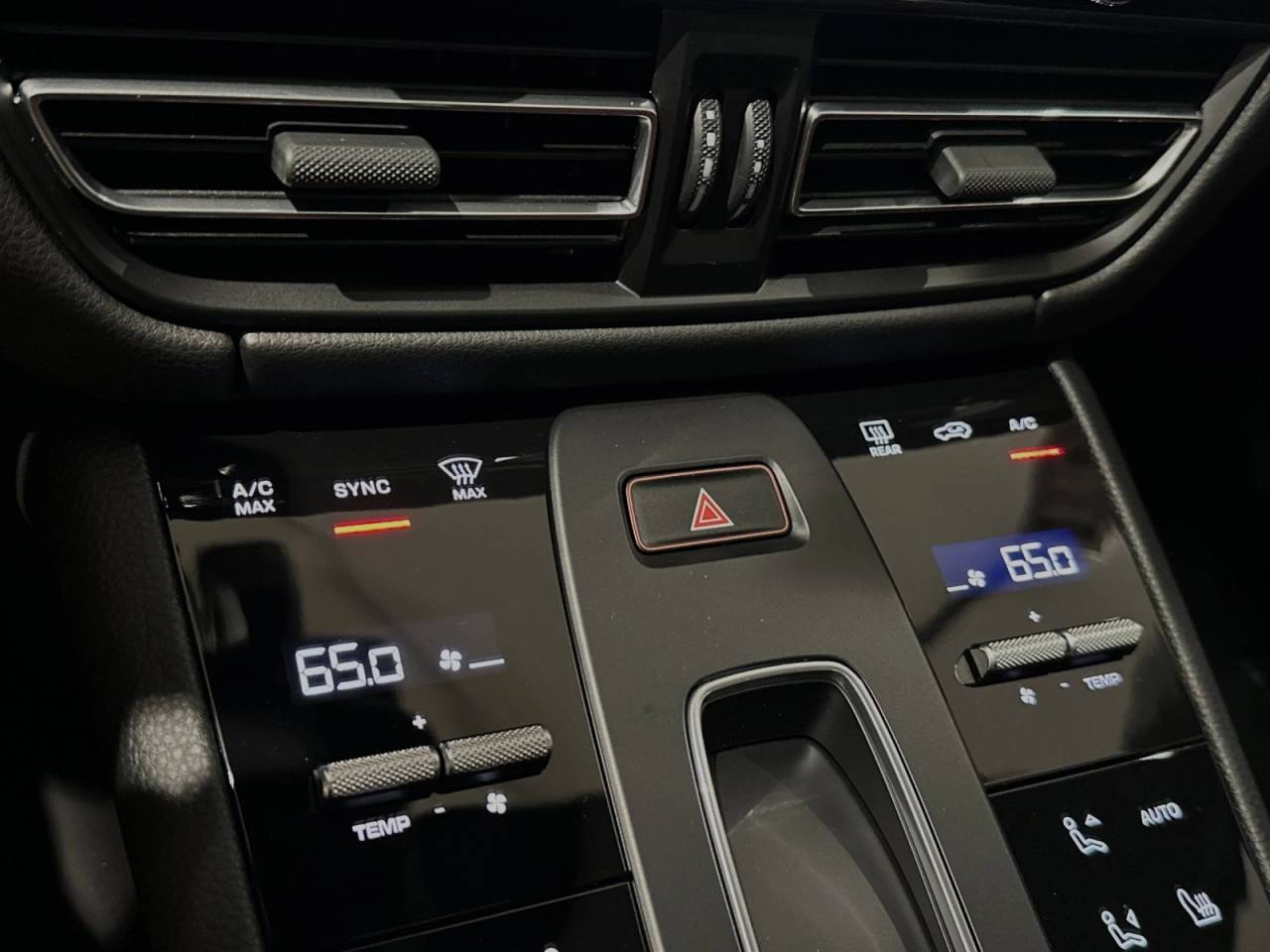 2025 Porsche Macan Macan