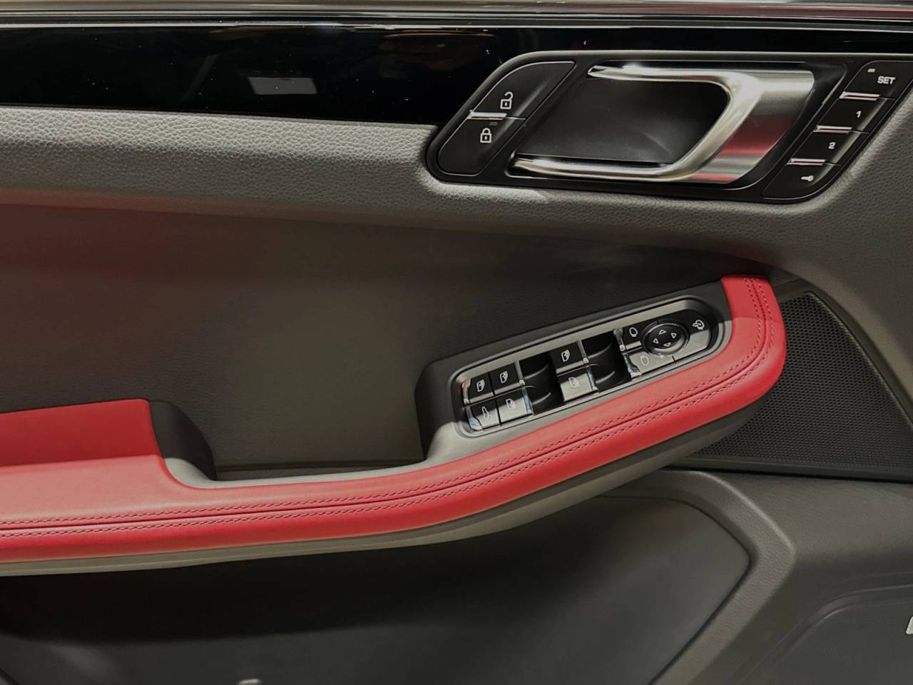 2025 Porsche Macan Macan