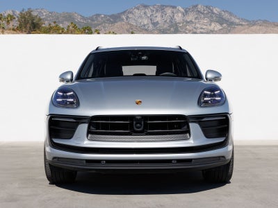 2025 Porsche Macan Base