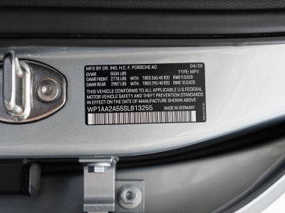 2025 Porsche Macan Base