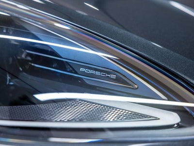 2025 Porsche Macan Macan