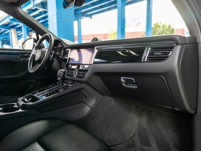 2025 Porsche Macan Macan