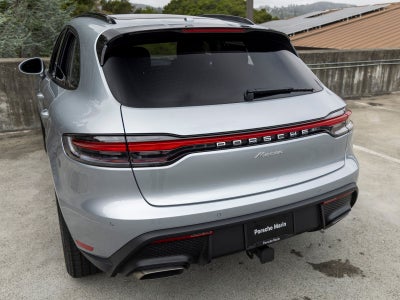 2026 Porsche Macan Base