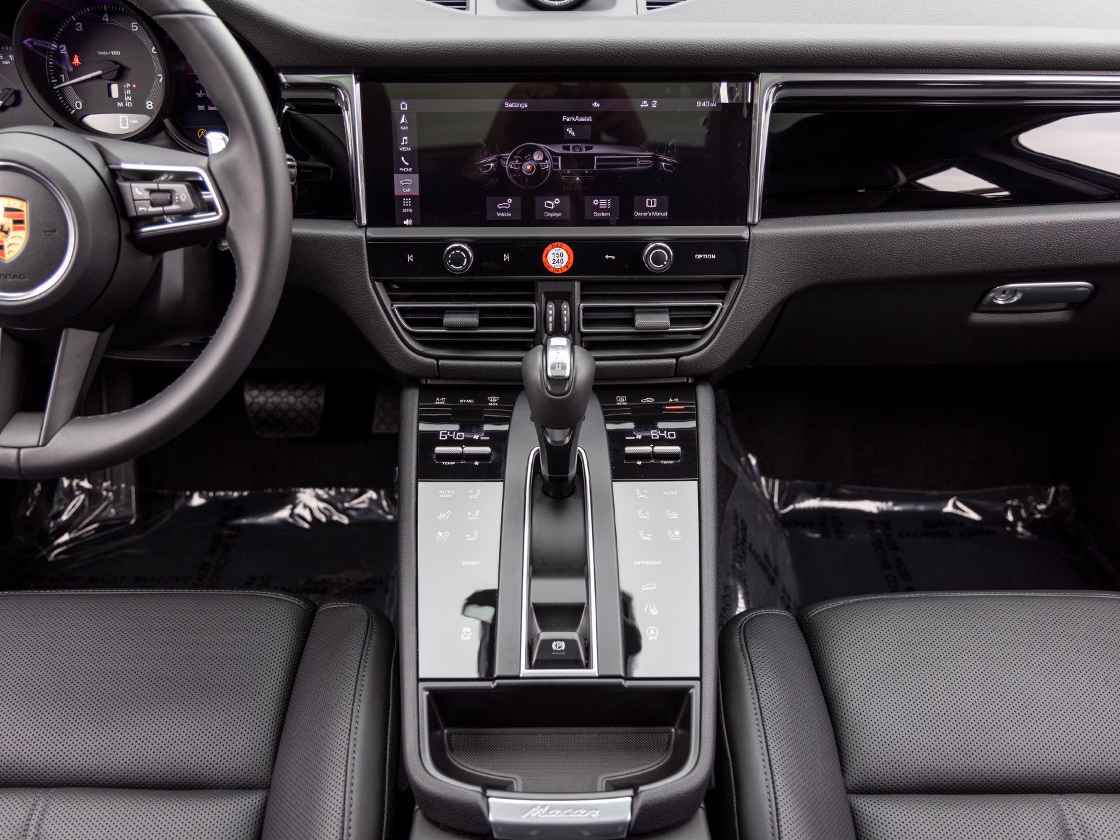 2026 Porsche Macan Base