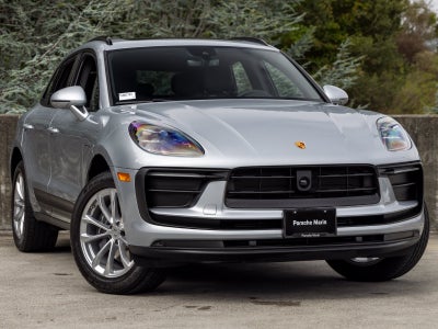 2026 Porsche Macan Base