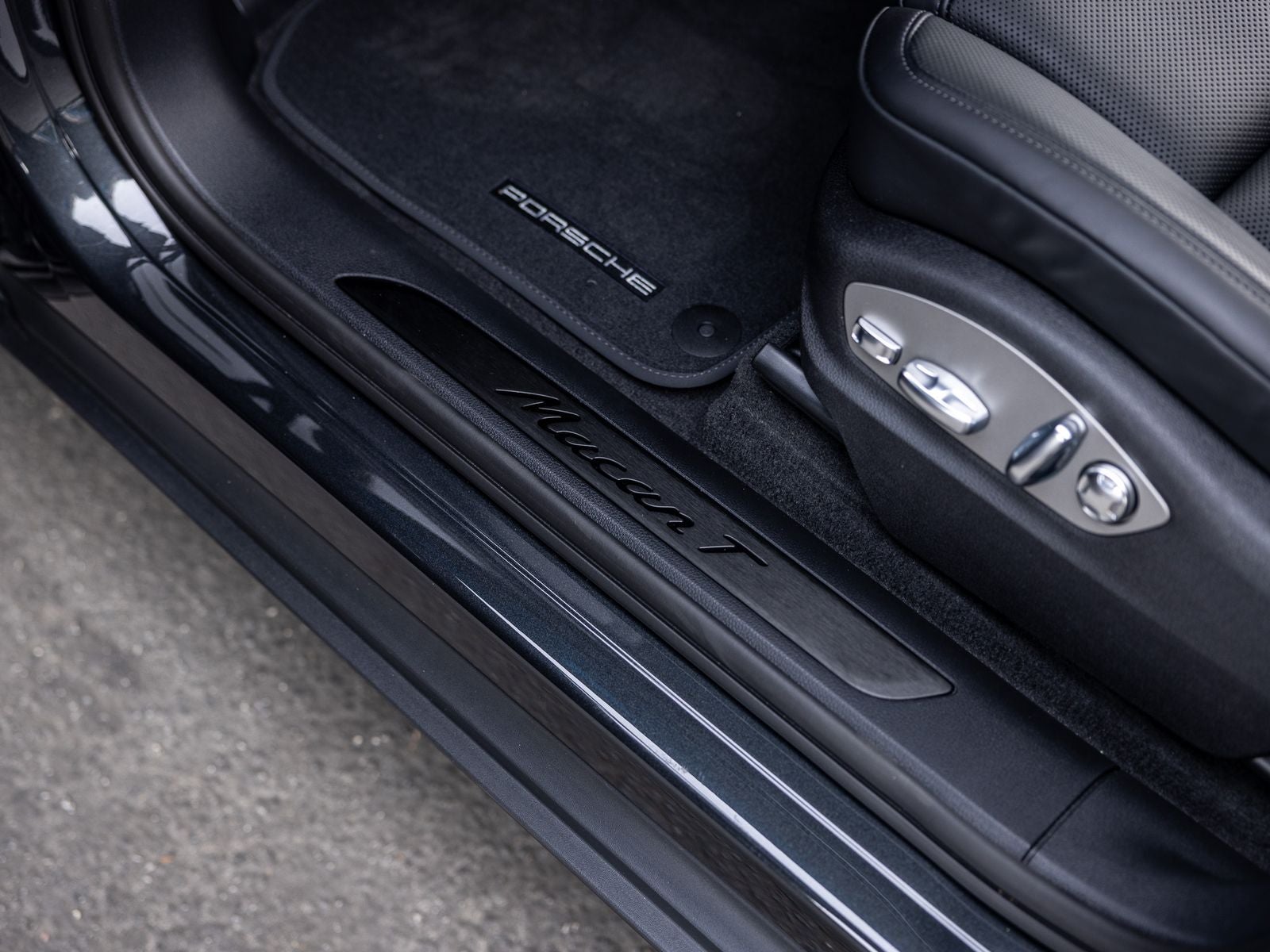 2026 Porsche Macan T