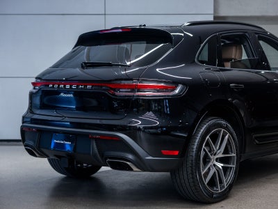 2026 Porsche Macan Base