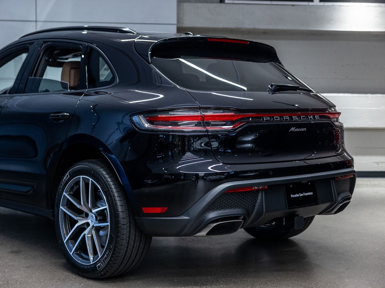 2026 Porsche Macan Base