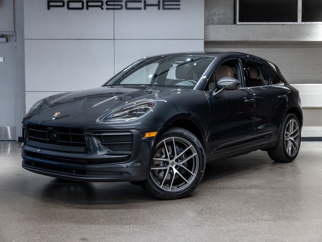 2026 Porsche Macan — photo 1 of 58