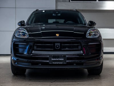2023 Porsche Macan Base