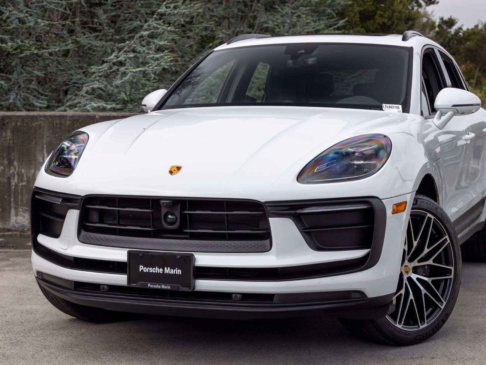 2026 Porsche Macan Base