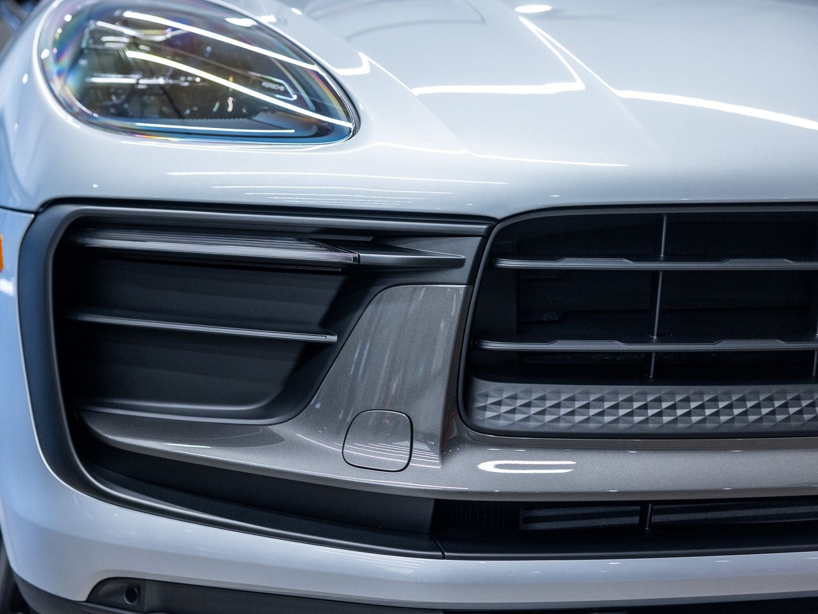 2026 Porsche Macan T
