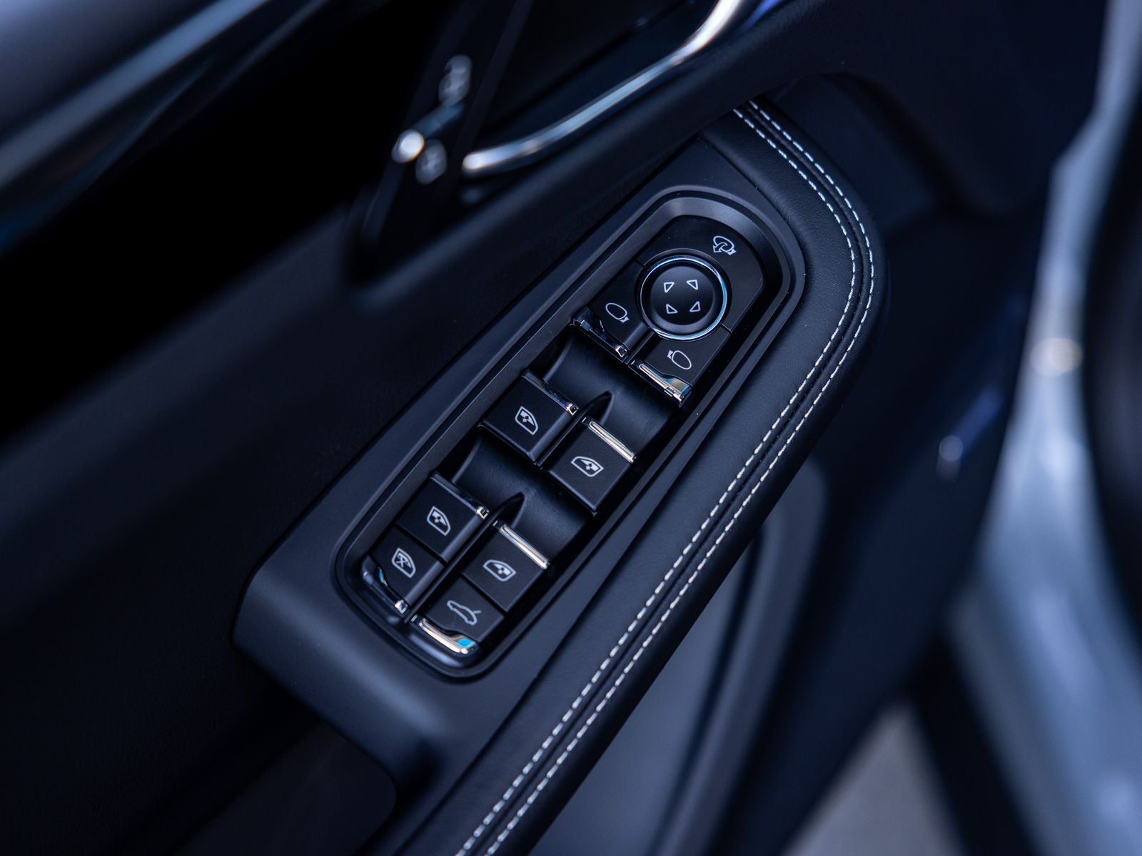 2026 Porsche Macan T