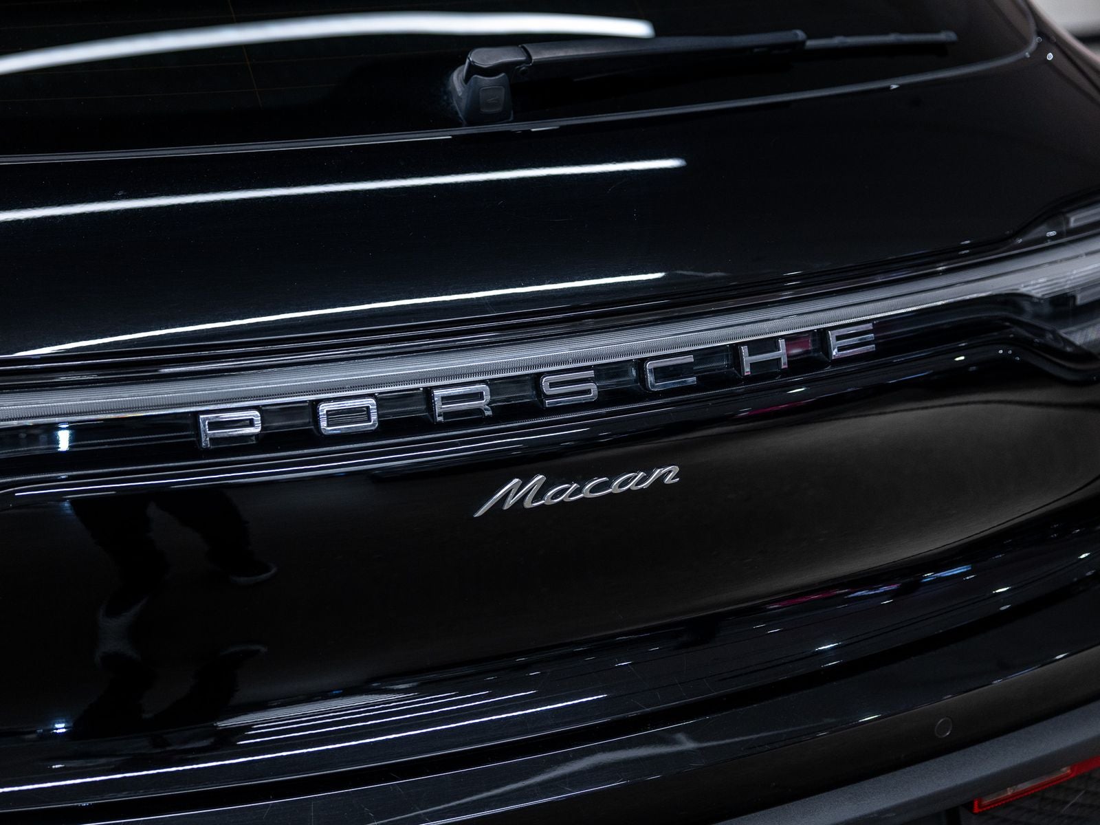 2024 Porsche Macan Base