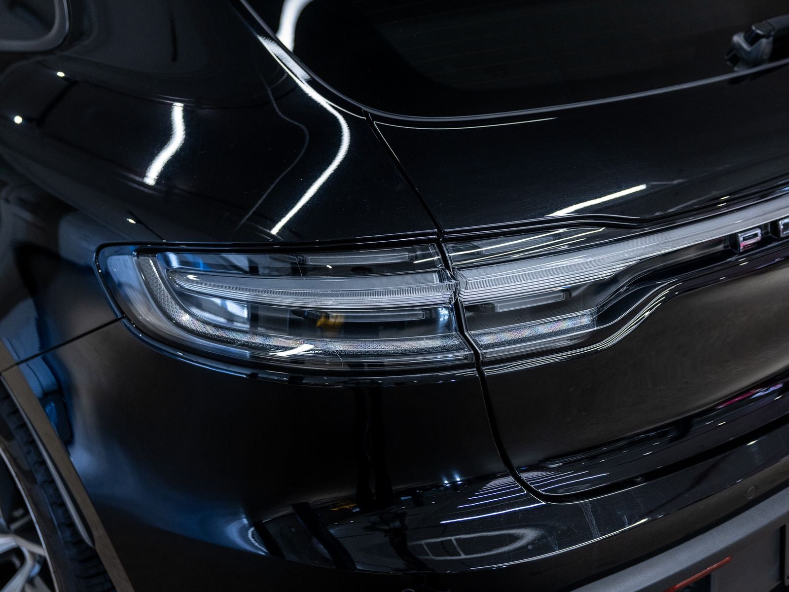 2024 Porsche Macan Base