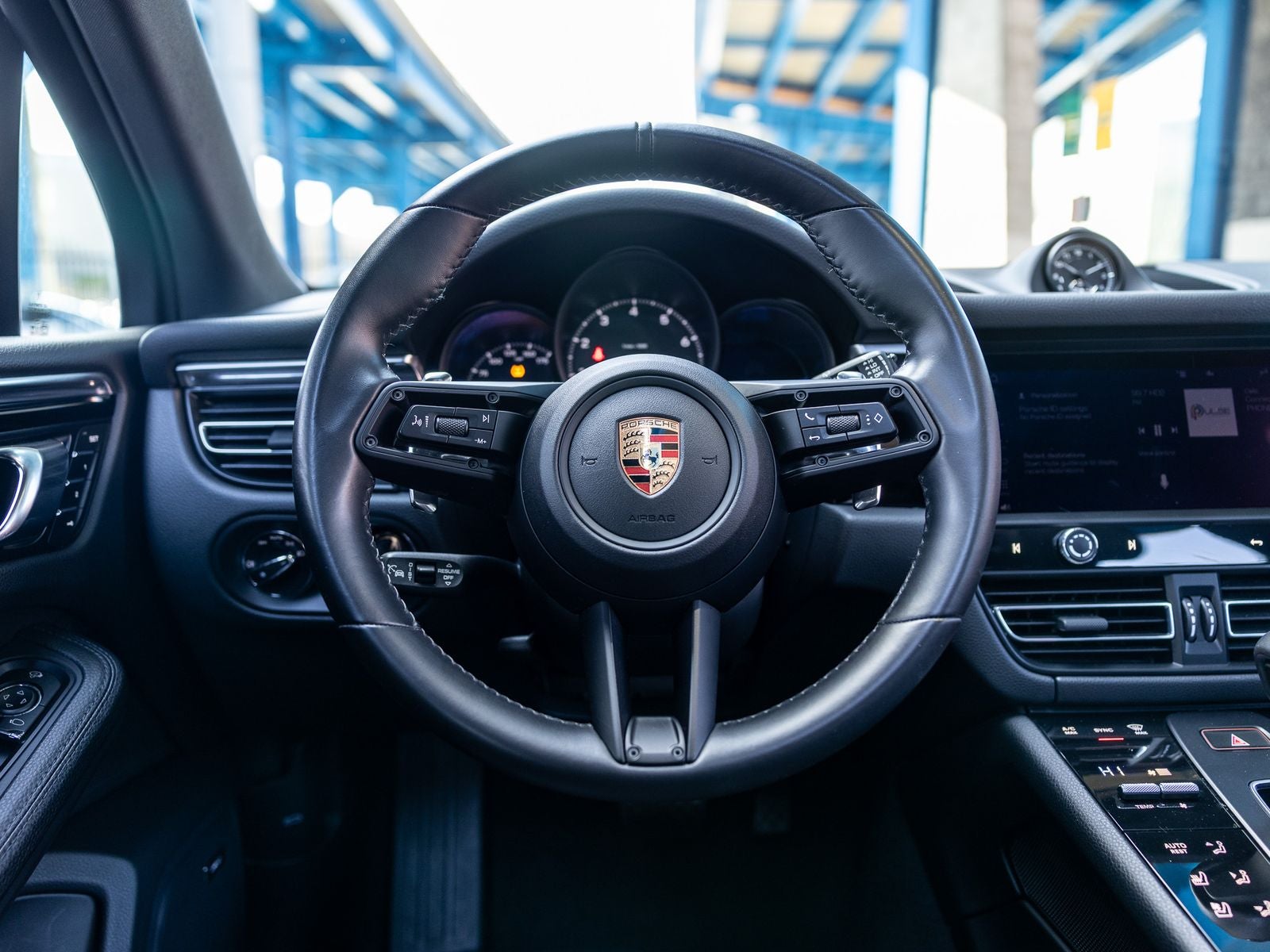 2024 Porsche Macan Base