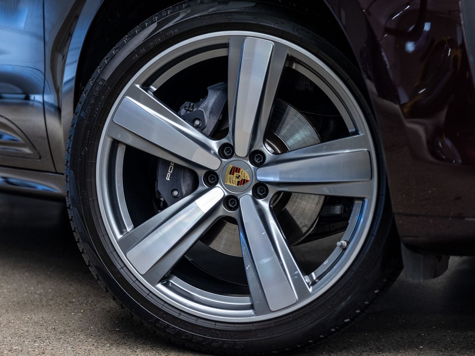 2024 Porsche Macan Base