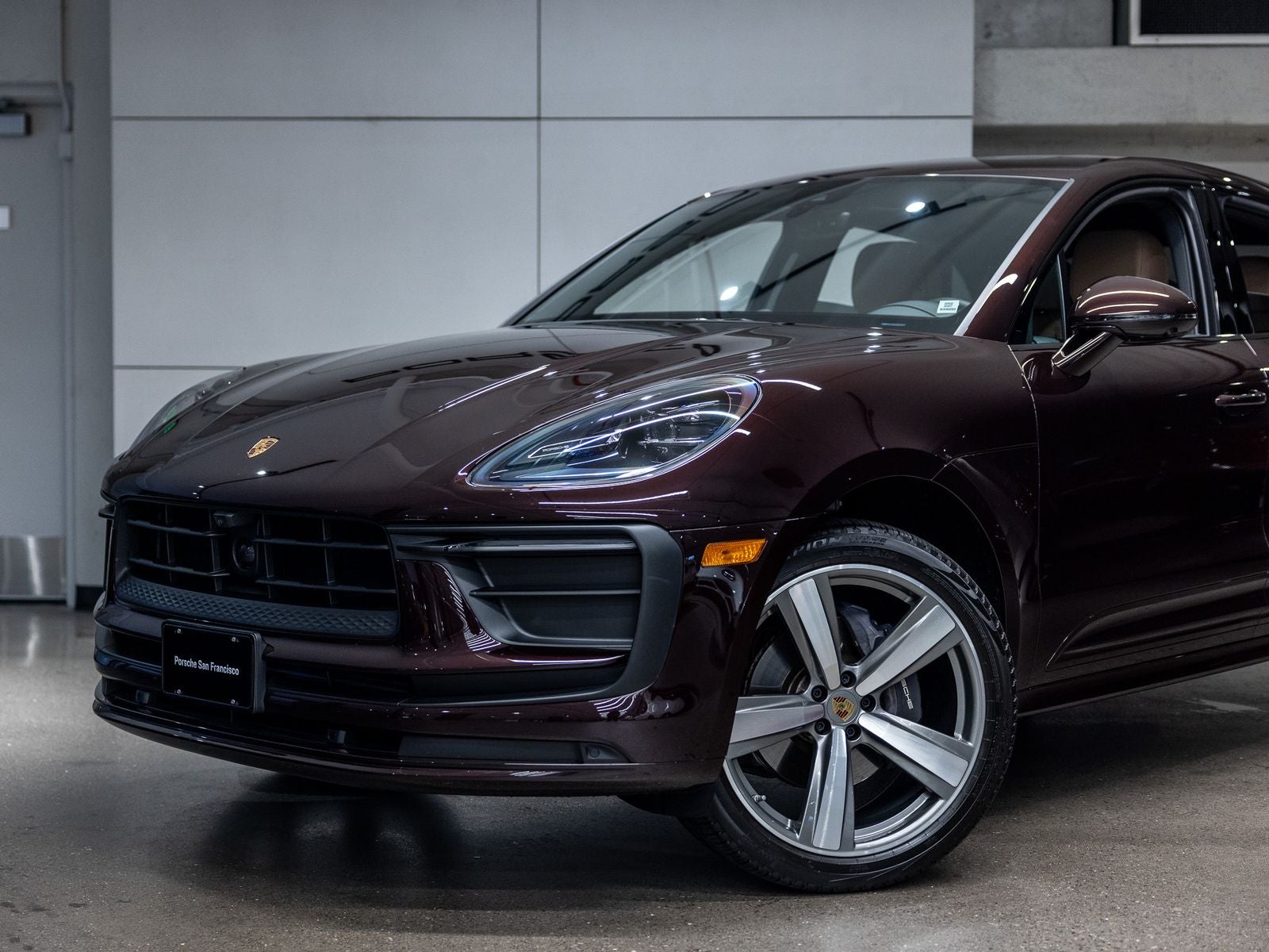 2024 Porsche Macan Base