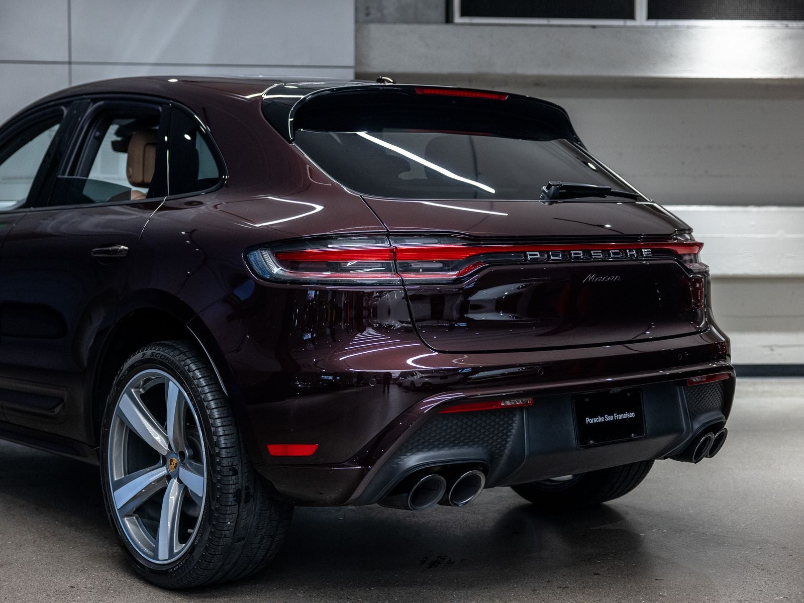 2024 Porsche Macan Base