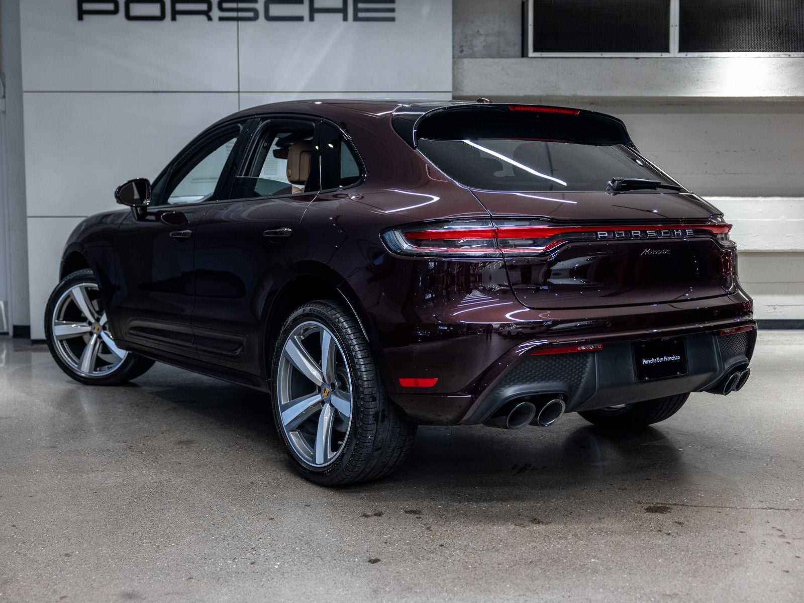 2024 Porsche Macan Base