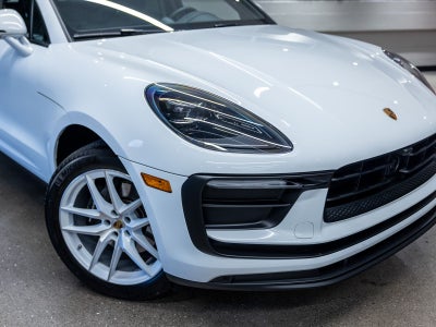 2025 Porsche Macan Base