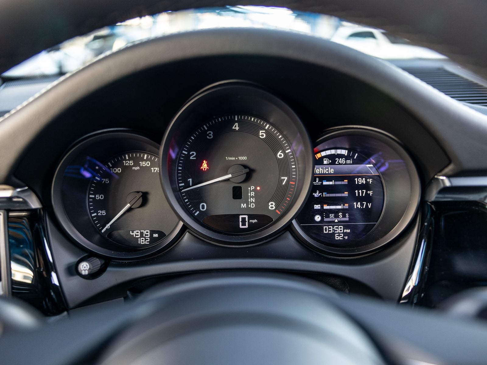 2025 Porsche Macan Base