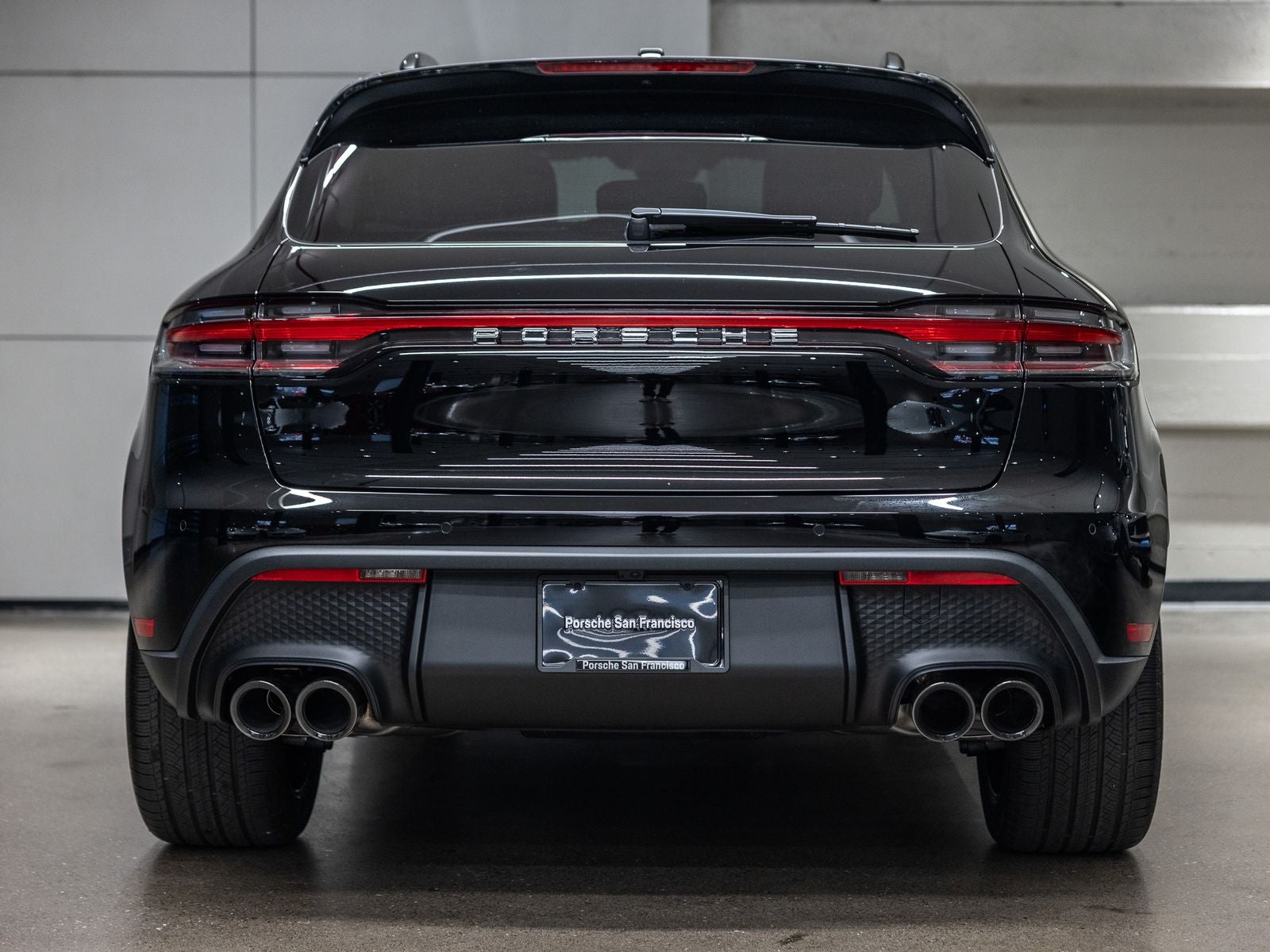 2026 Porsche Macan Base