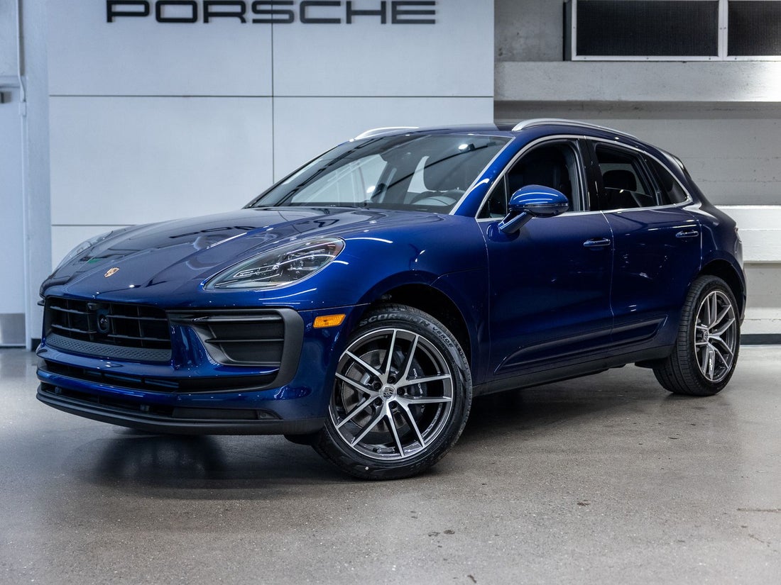 2026 Porsche Macan — photo 1 of 60