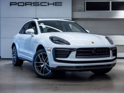 2026 Porsche Macan Base