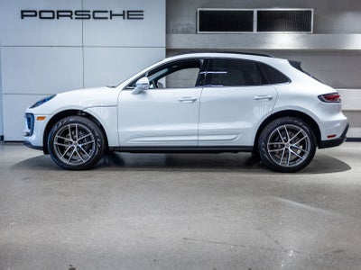2026 Porsche Macan Base