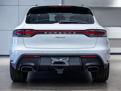 2026 Porsche Macan Base
