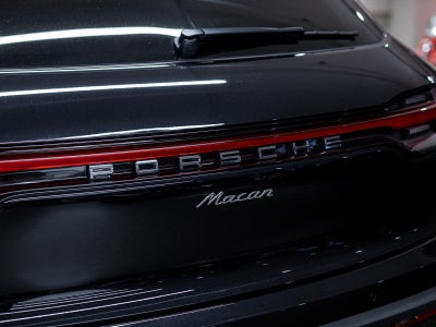 2026 Porsche Macan Macan